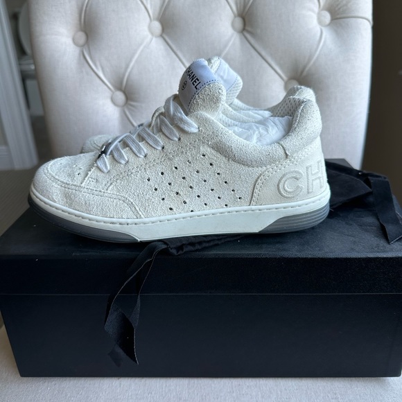 🤍🔥CHANEL WHITE SUEDE FLAT TOP SNEAKERS. SIZE 36.5. SOLD OUT EVERYWHERE!! - Picture 7 of 7